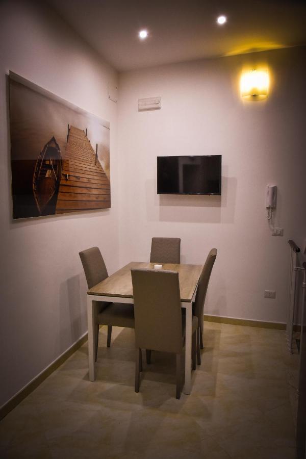 Casa Dell Arco Apartment *