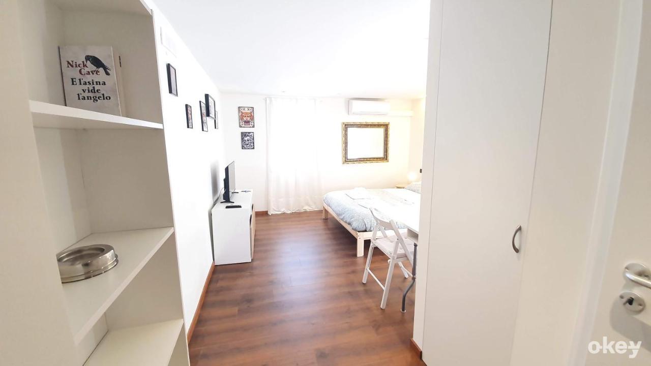 La Terrazza Tra I Tetti Studio - Centro Apartment *