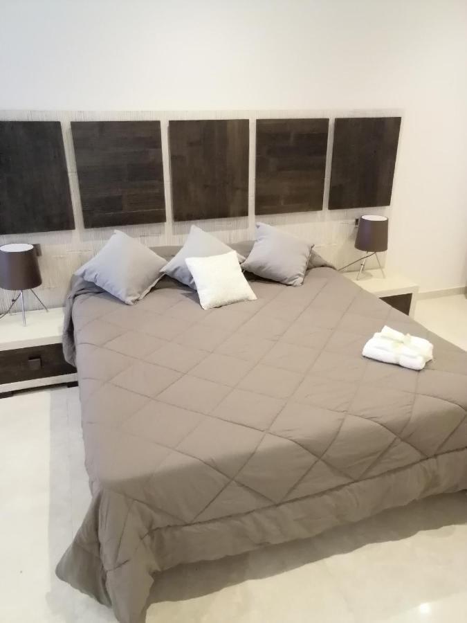 Home33 *