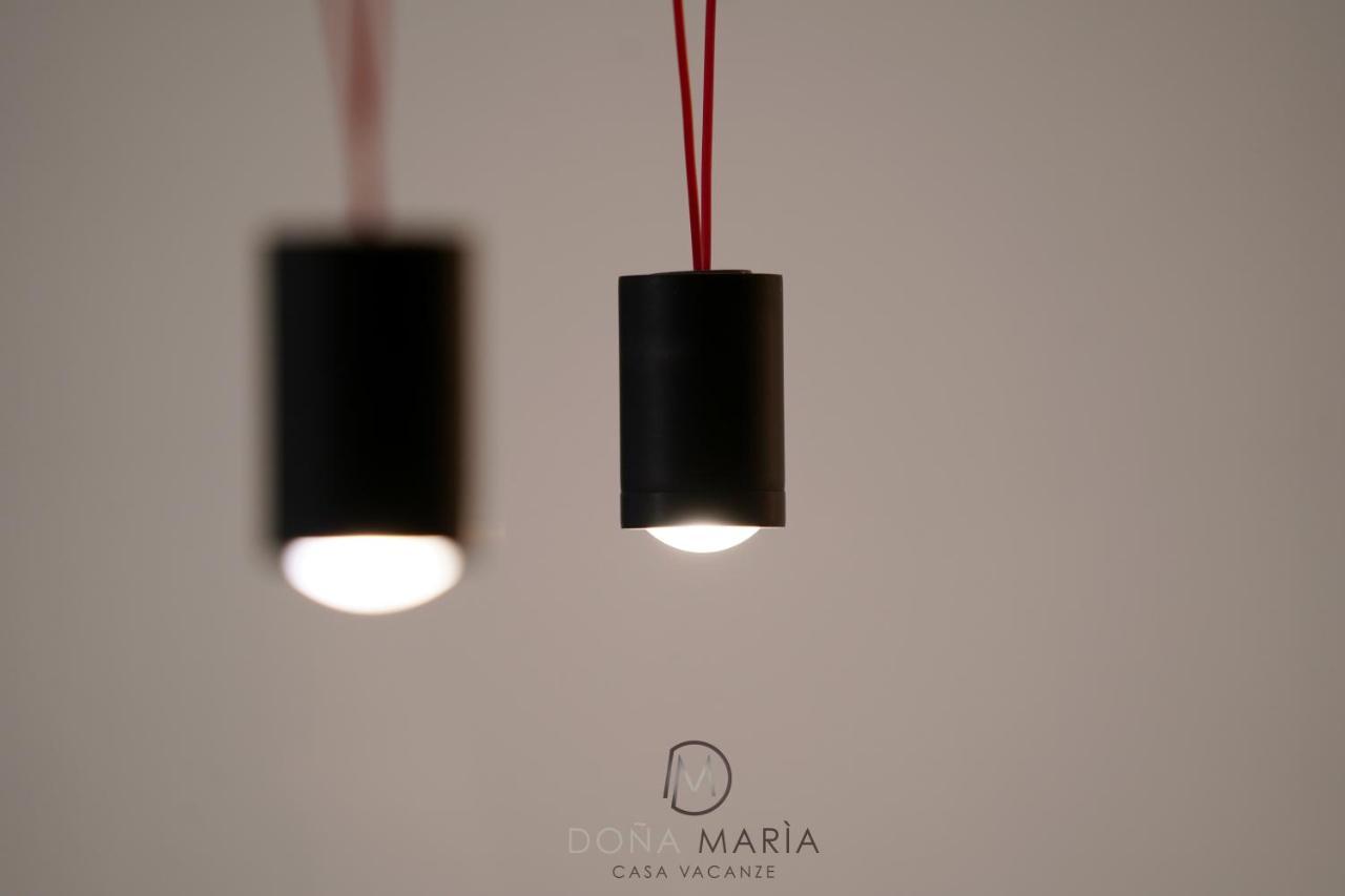 Dona Maria - *