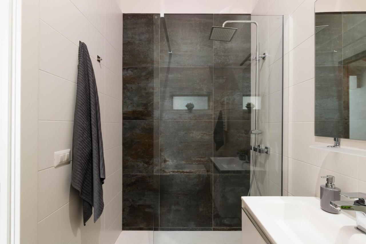 Murat Nelcuoredibari Apartament