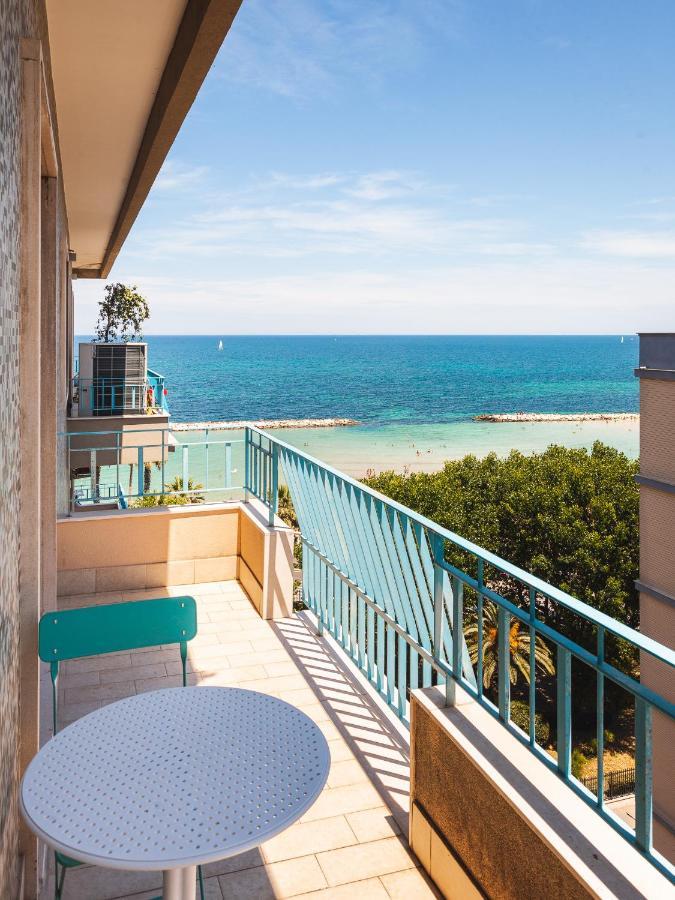 Interno 19 - Vista Mare