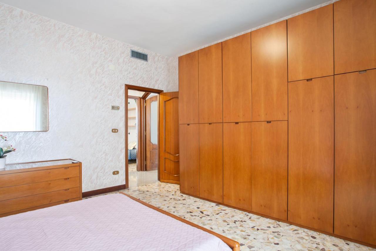 Apartment Pane & Pomodoro Roomy Flat Bari