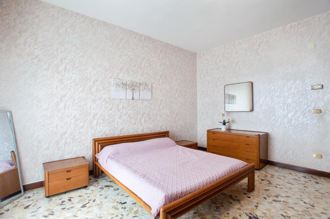 Pane & Pomodoro Roomy Flat Apartment Bari