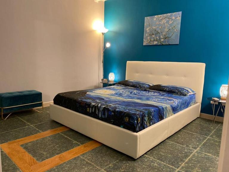 Iris Apartment