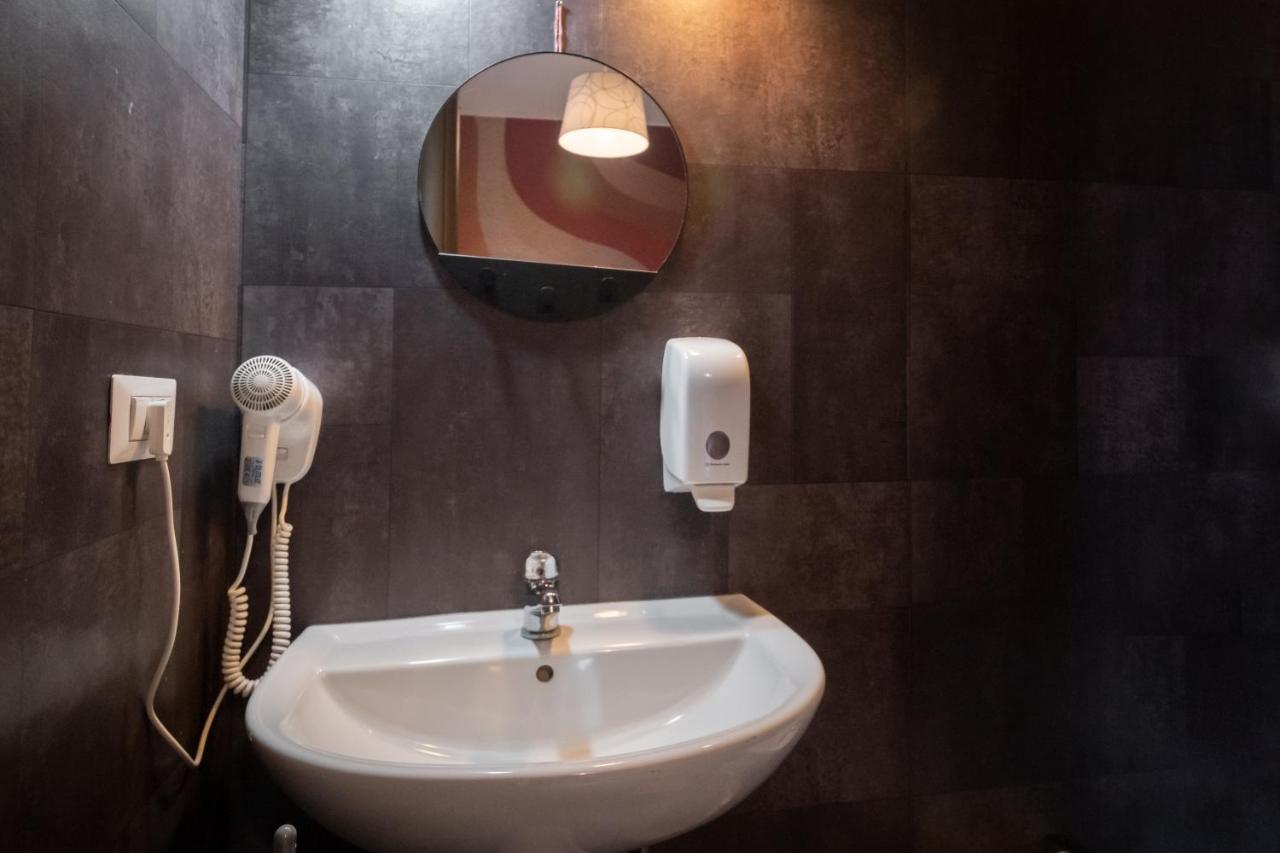Guest house Cconforthotels R&b Semplici Emozioni