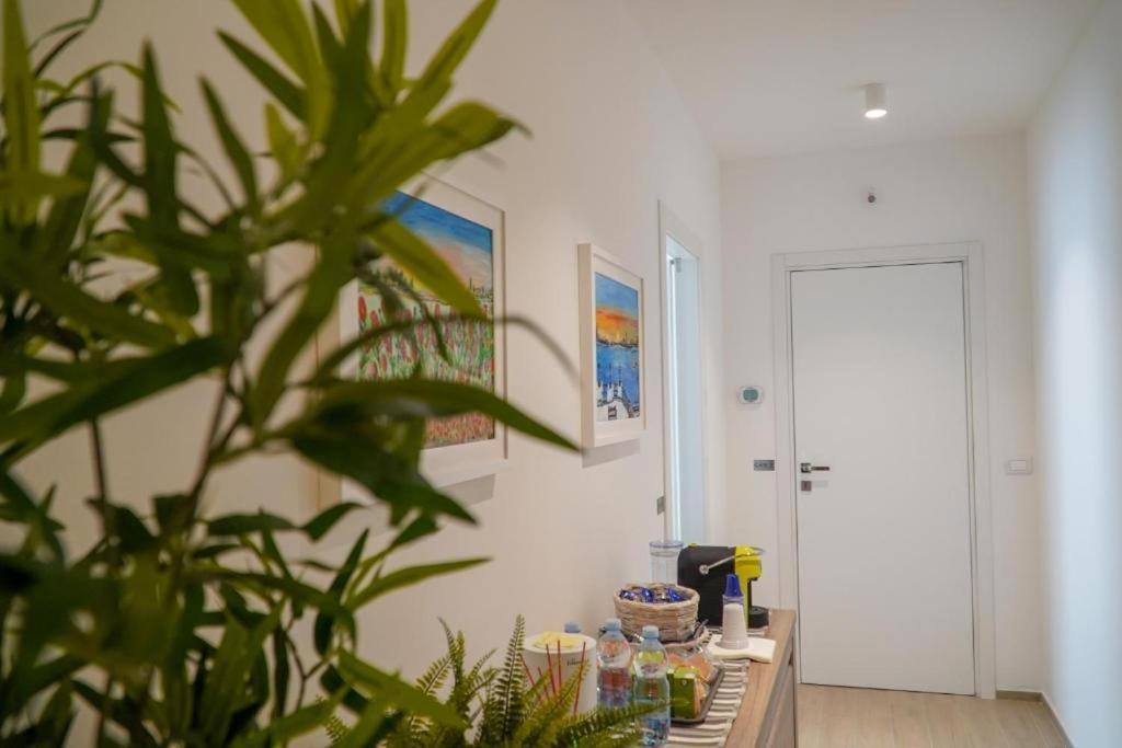 Wojtyla Airport Guest house Bari