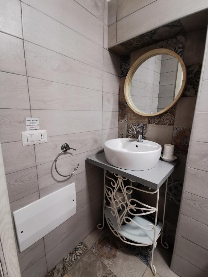 Whiteflower Apartment Bari
