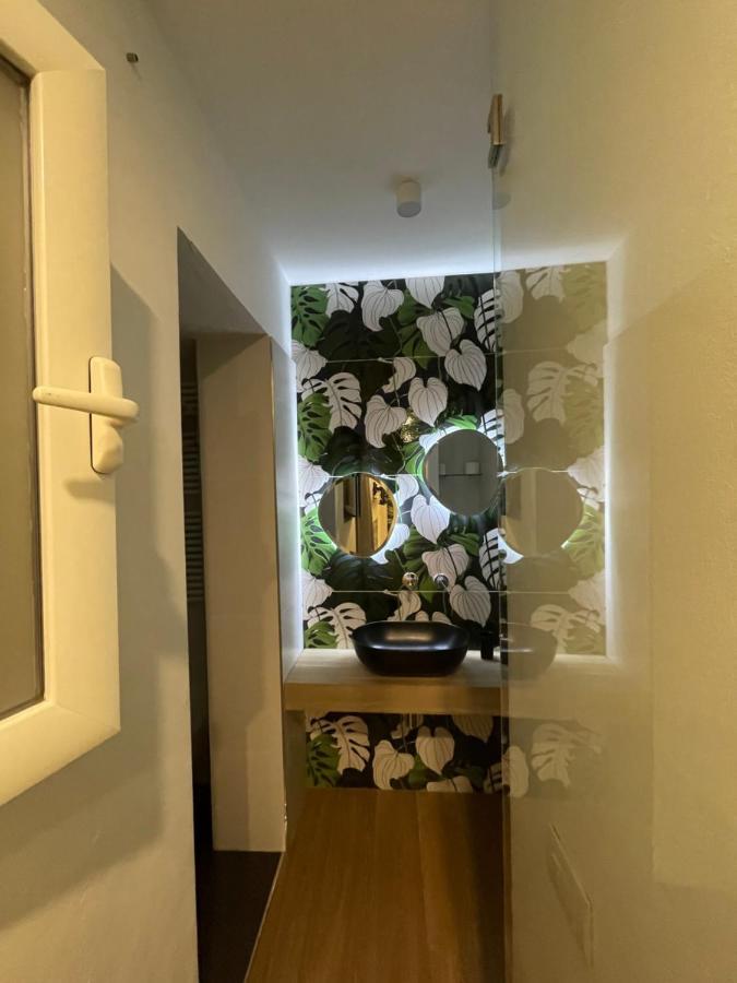 Sisters' House