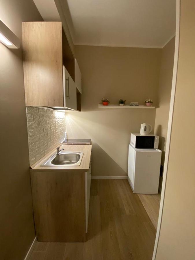 Aura Apartment *
