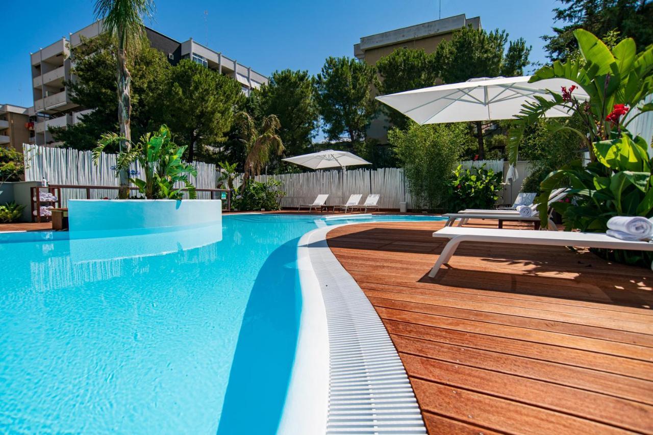 Hi 4* Bari