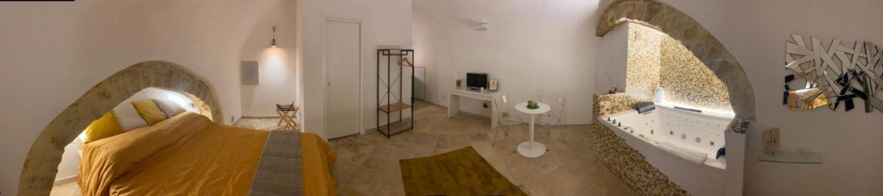 Number 12 Bed & Breakfast Bari
