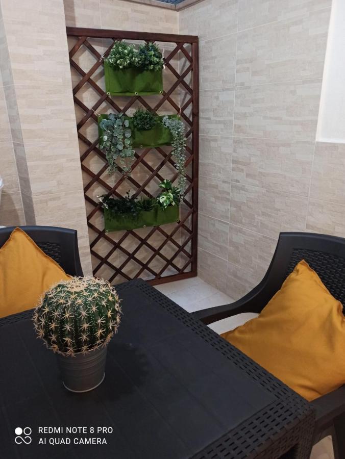 Con Cortile A 30 Mt. Dal Mare Appartamento