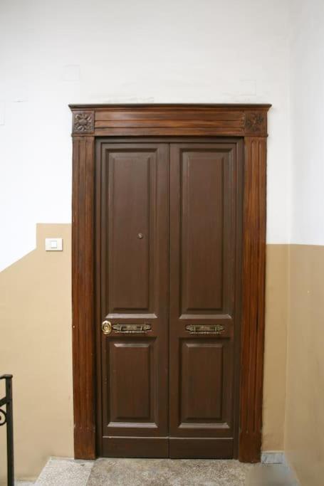 Welcome To Apartment