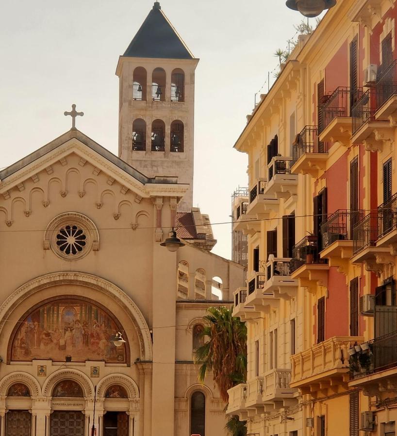 Con Cortile A 30 Mt. Dal Mare *