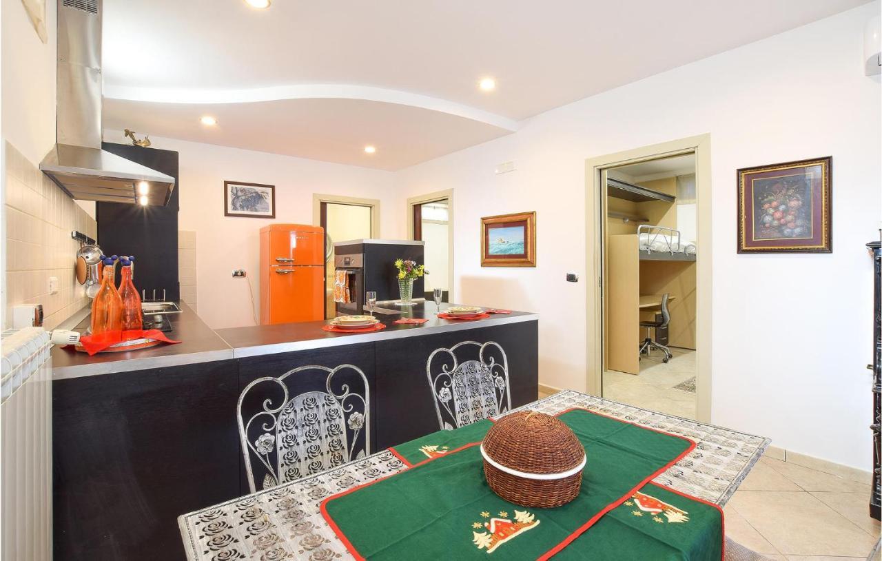 Stunning In With 3 Bedrooms And Wifi