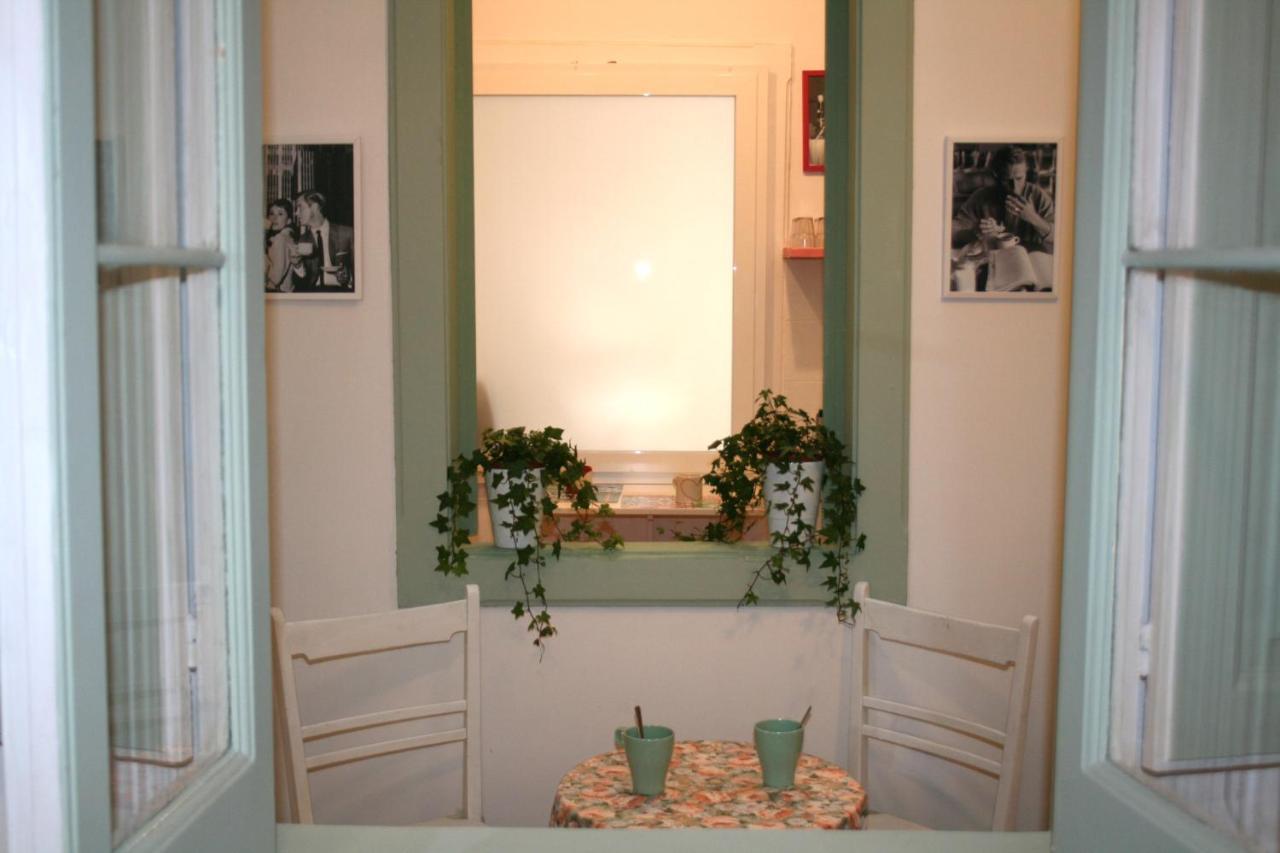 Willkommen In Einem Private Garden Apartment