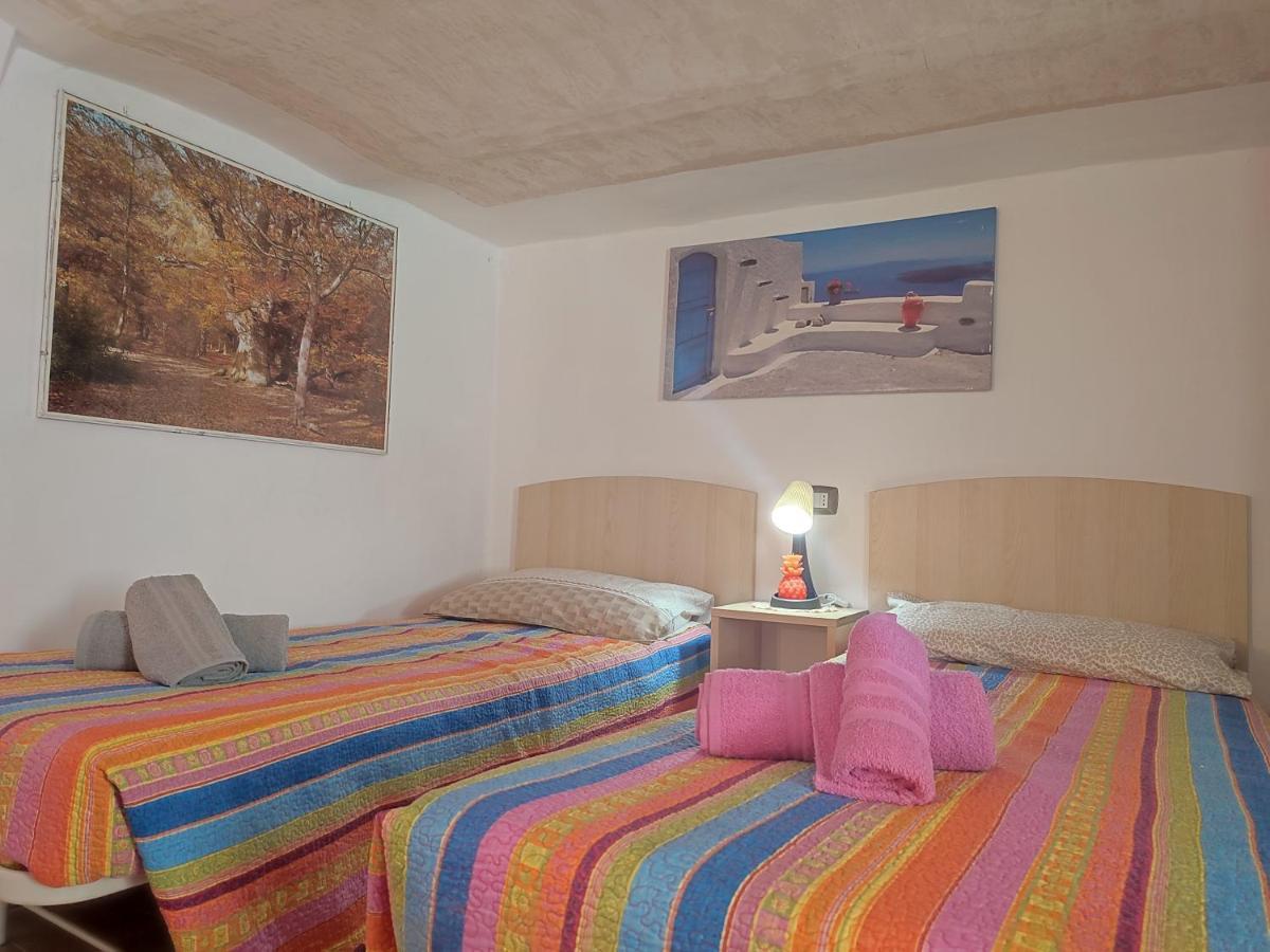 Colibri Apartament *