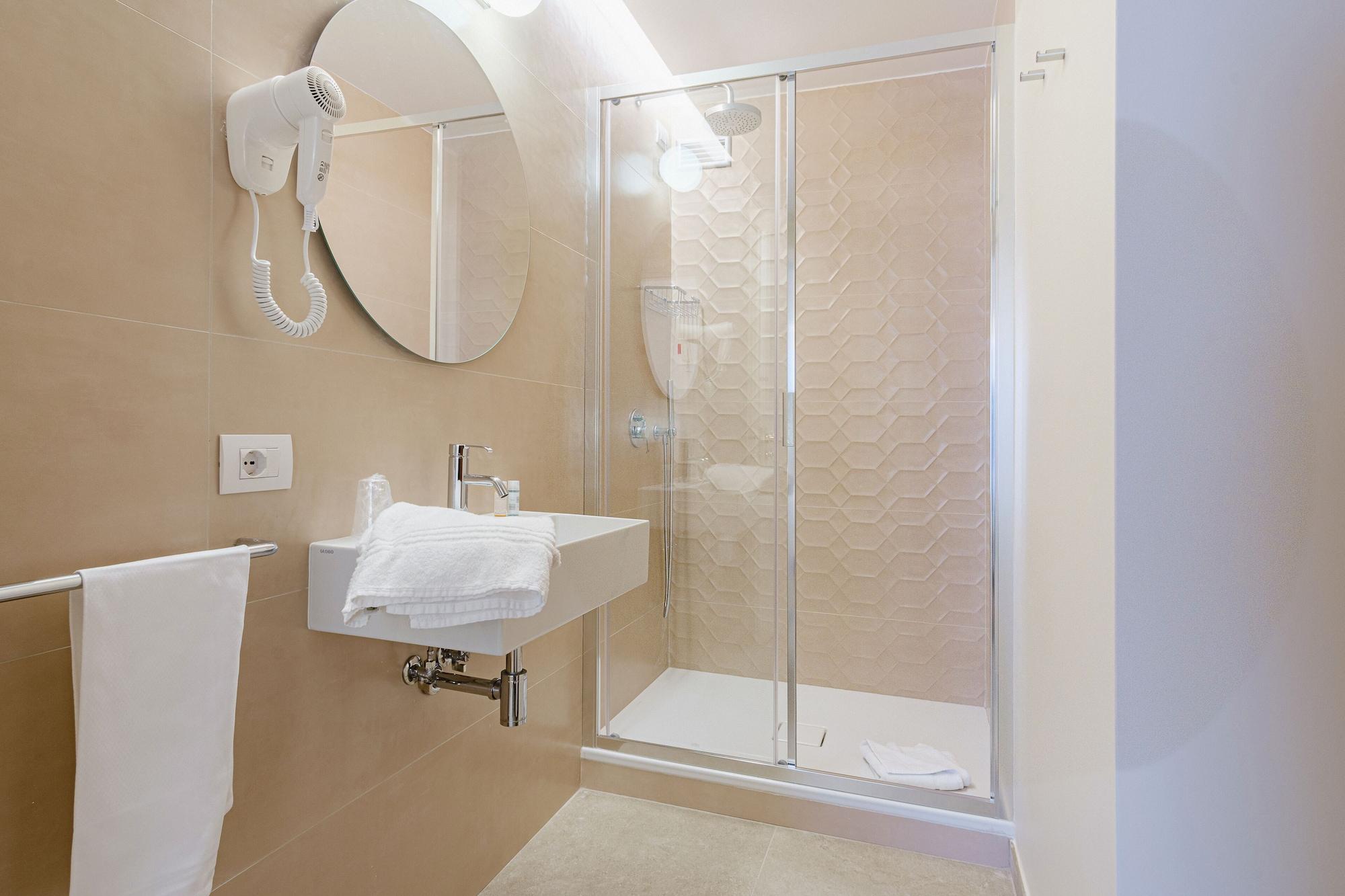 Hotel Boston 4*