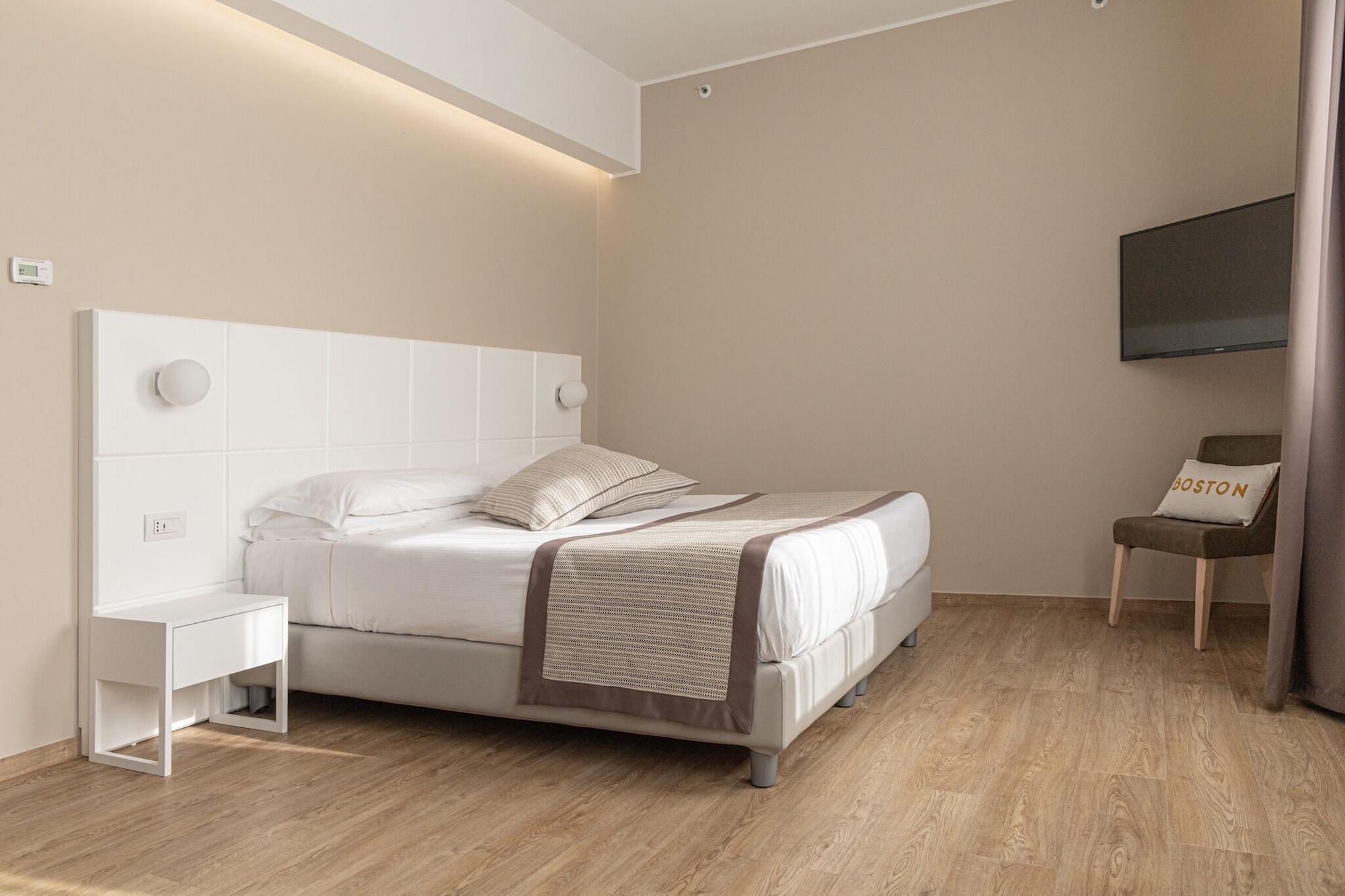 Boston 4* Bari