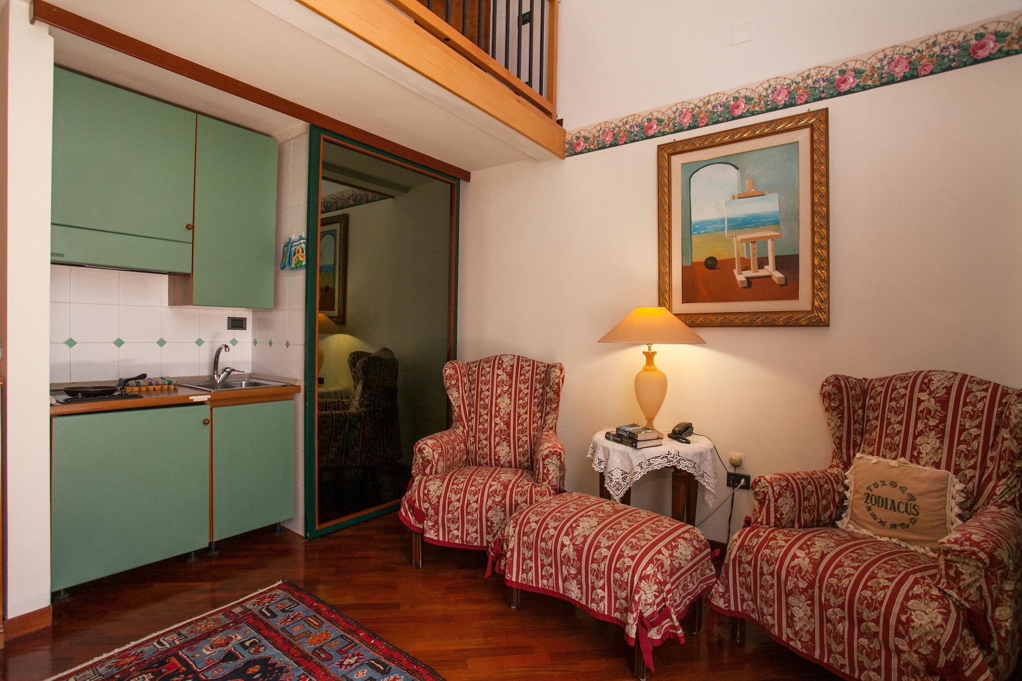 Zodiacus Aparthotel 2*