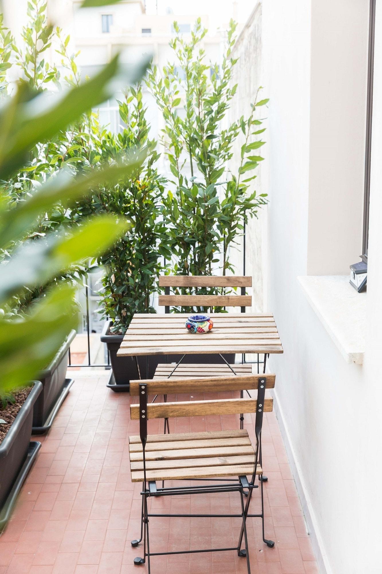 200 & Terrace Bed & Breakfast Bari