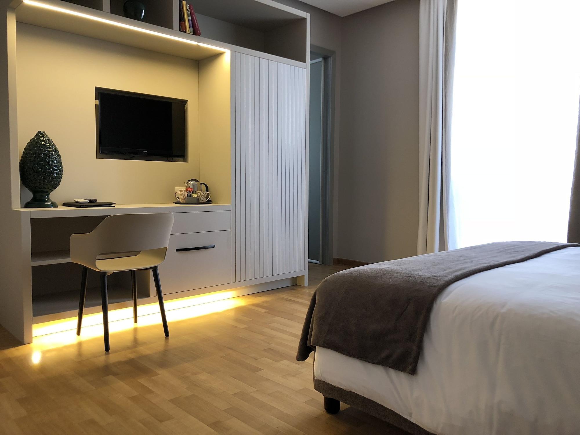 200 & Terrace Bari