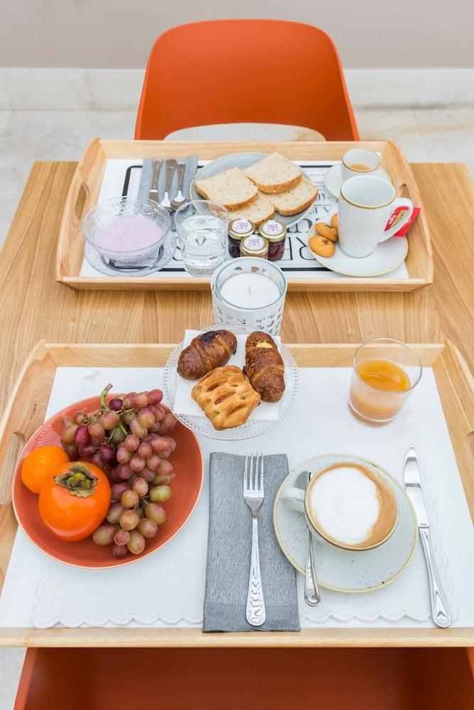 Bed & Breakfast 200 & Terrace 3*
