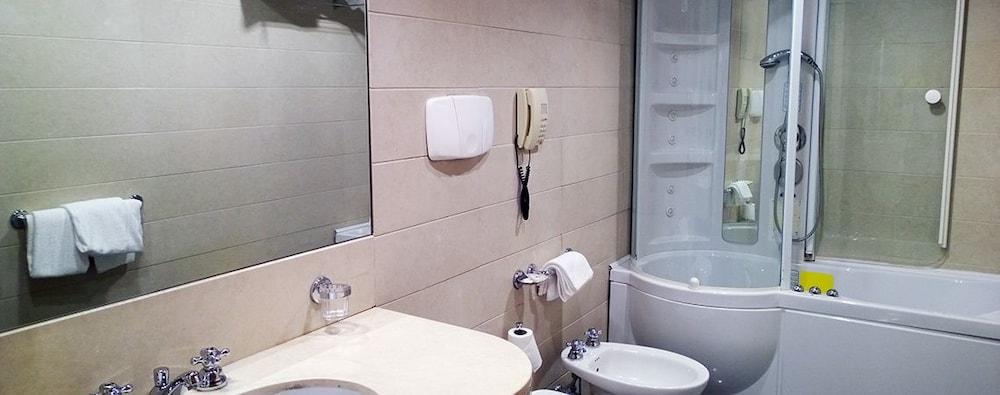 Grand Leon D'oro Hotel 4*