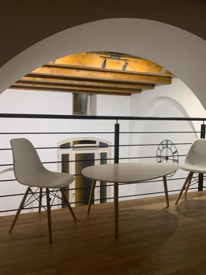Ground Stone Apartment Bari