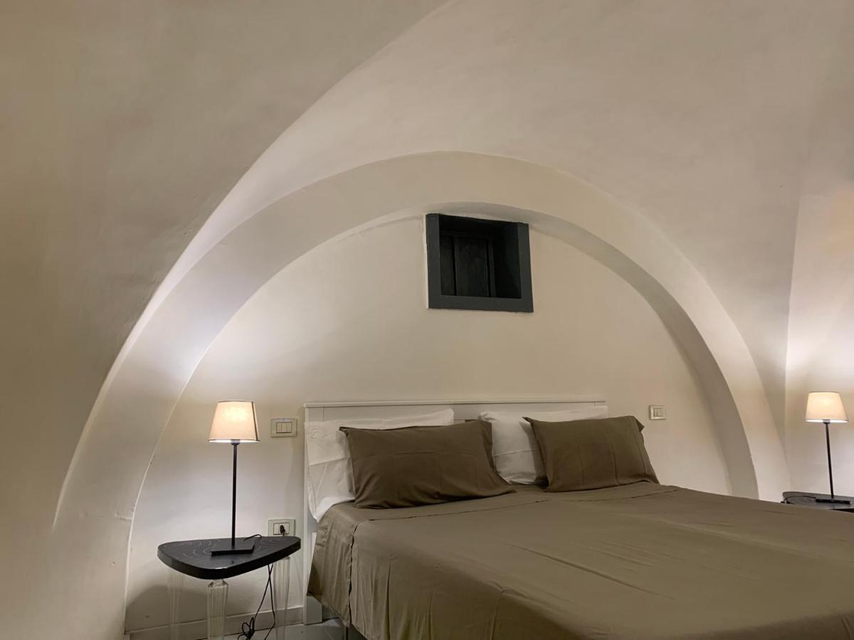 Ground Floor Center 85 * Bari