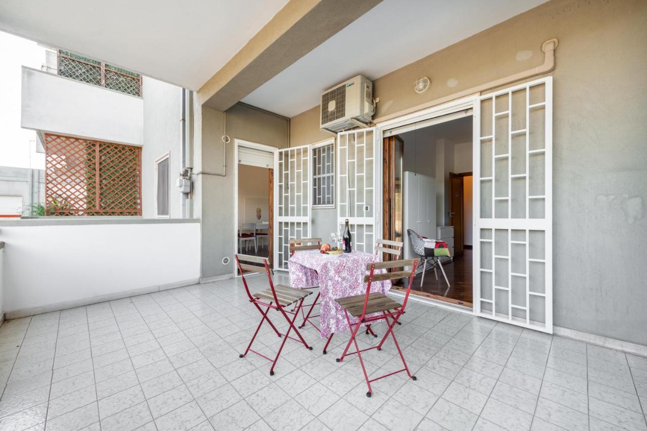 Roomy With Terrace & Parking Apartment Bari