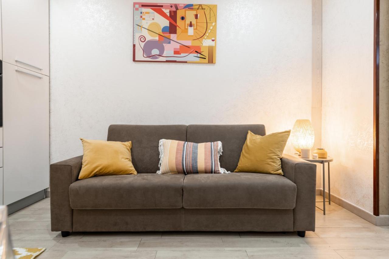 Yhellow Comfy Apartment
