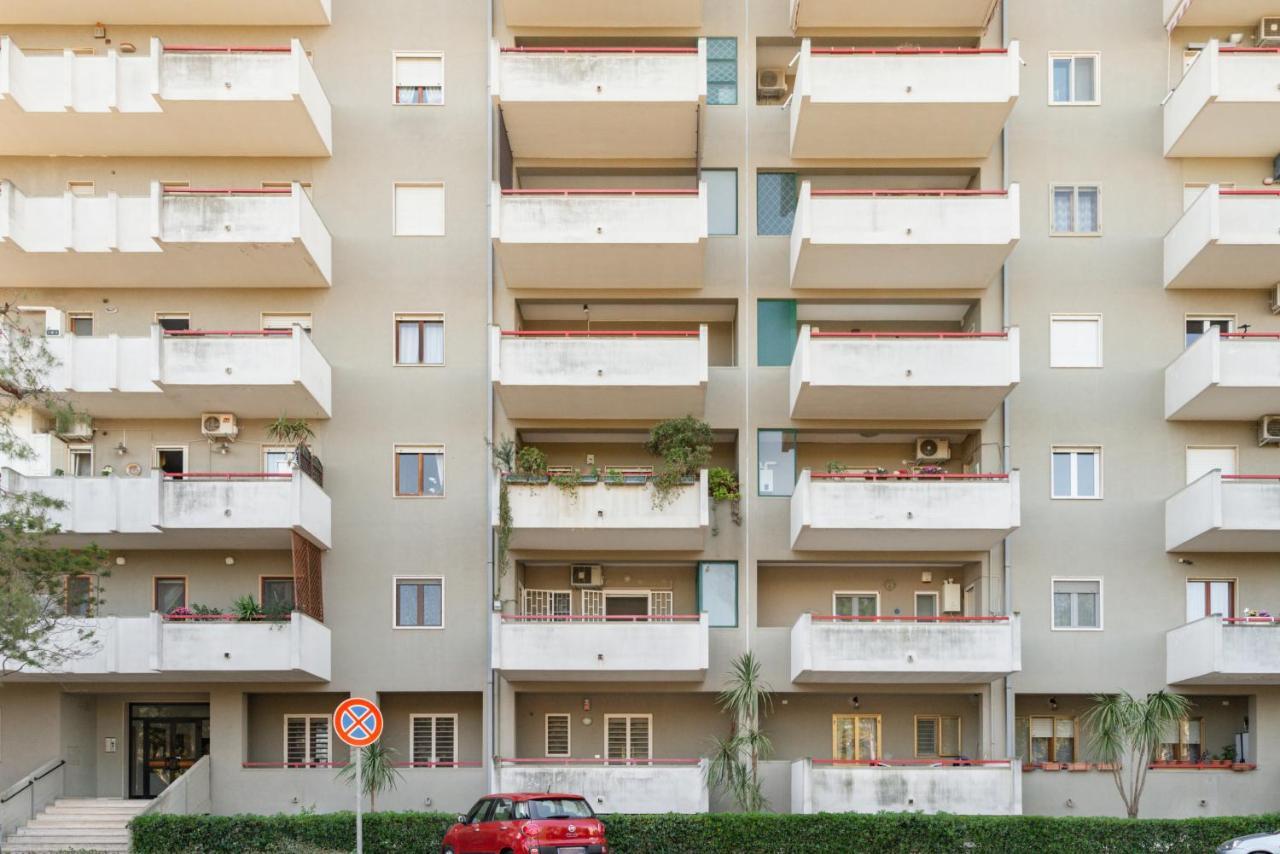 Apartment Roomy With Terrace & Parking *
