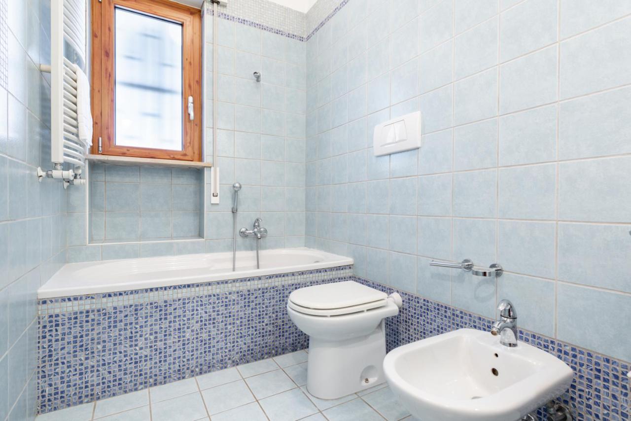 Roomy With Terrace & Parking Apartment *