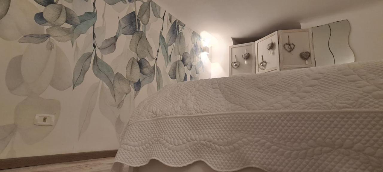 Di Paola Via Crisanzio Apartment