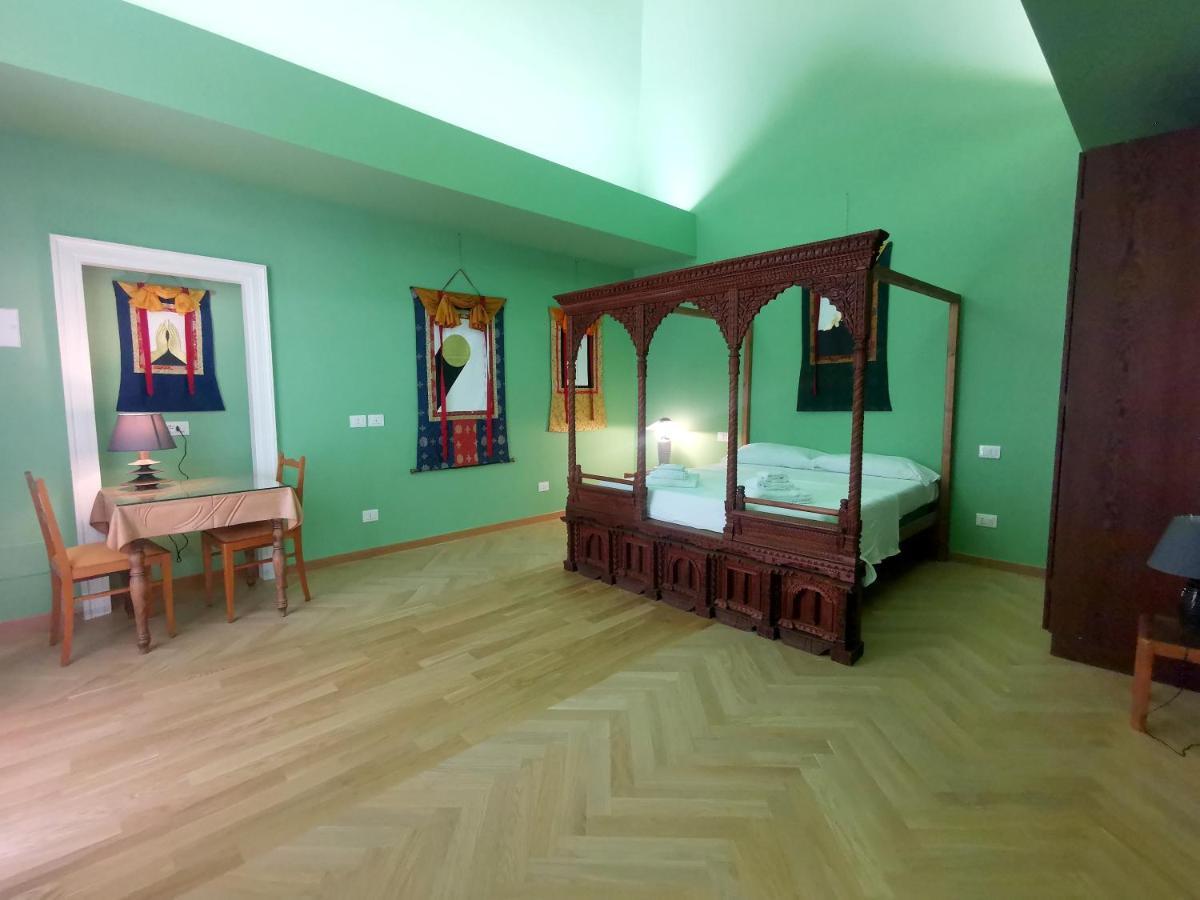 Apartment Speciale Tarshito