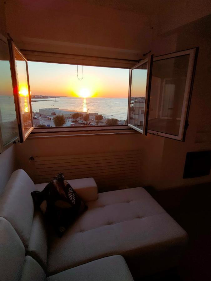 Seafront Suites Apartment