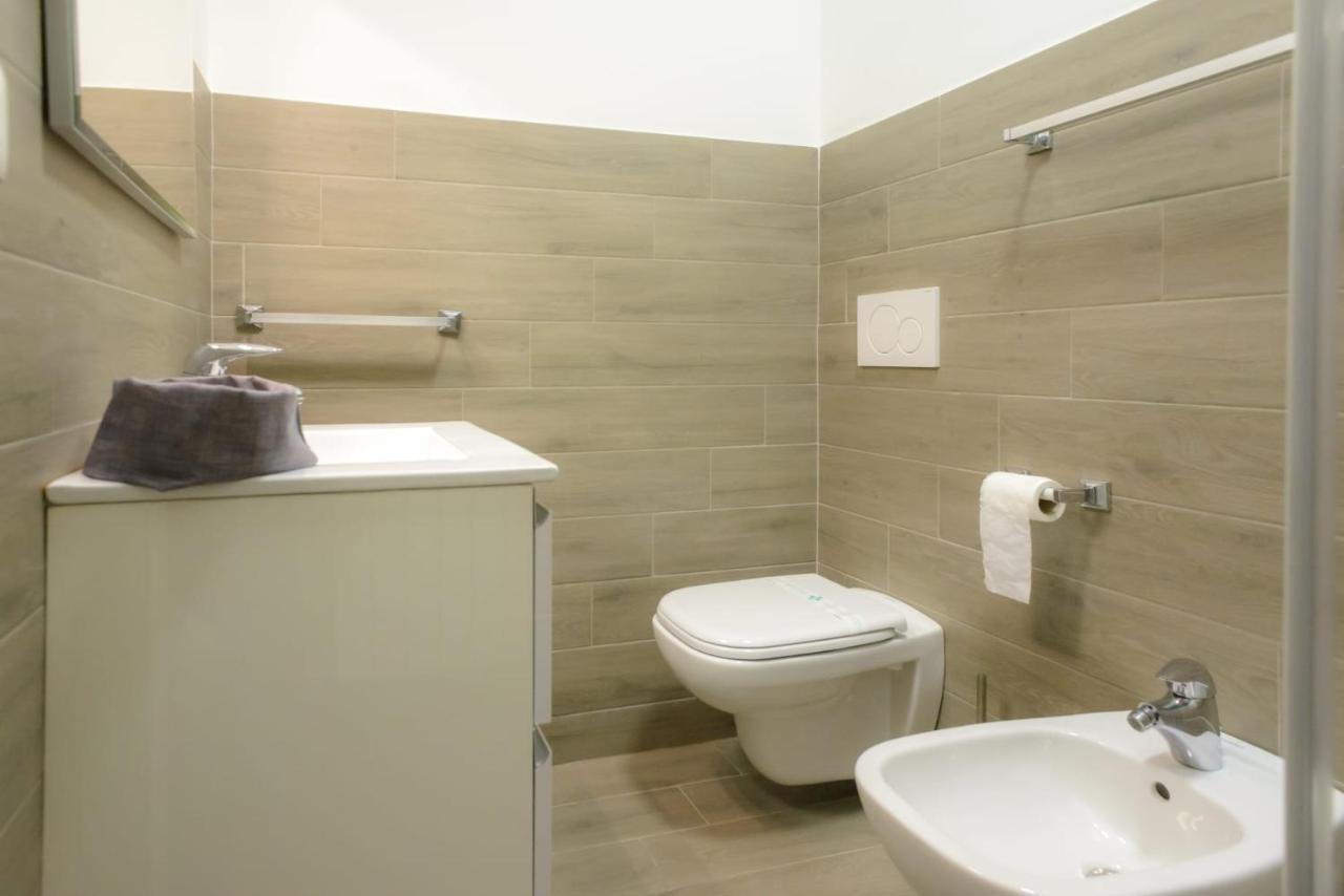 Airport Bari-palese Luxury 1 Guest house