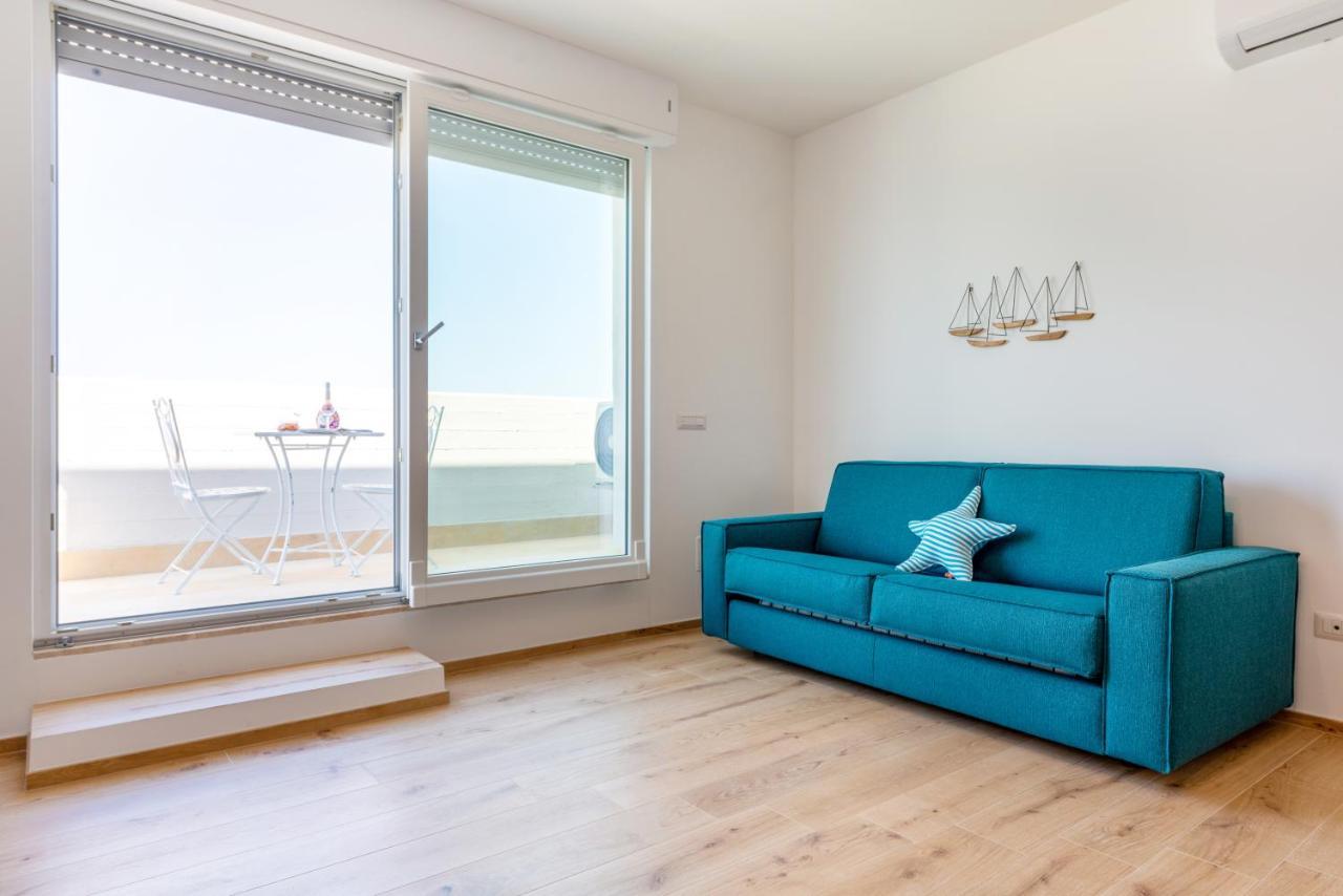 Waterfront With Seaview Balcony Apartment