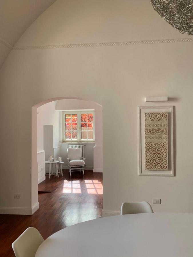 Incantevole Con Piscina Villa