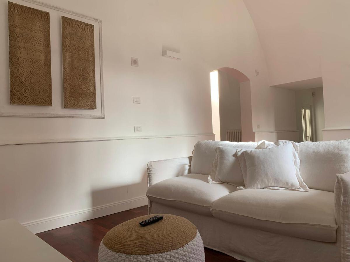 Incantevole Con Piscina Villa Bari