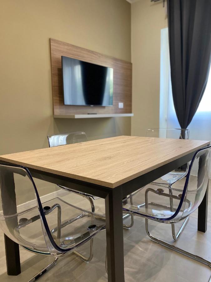 Levante And Apartment *