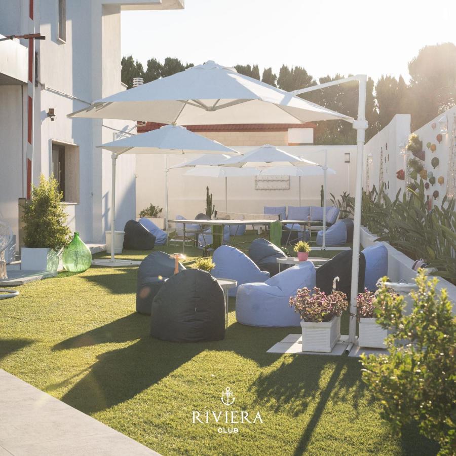 Riviera Hotel 3*