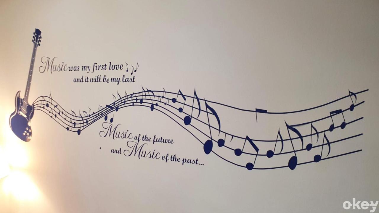 Apartment House Of Music *
