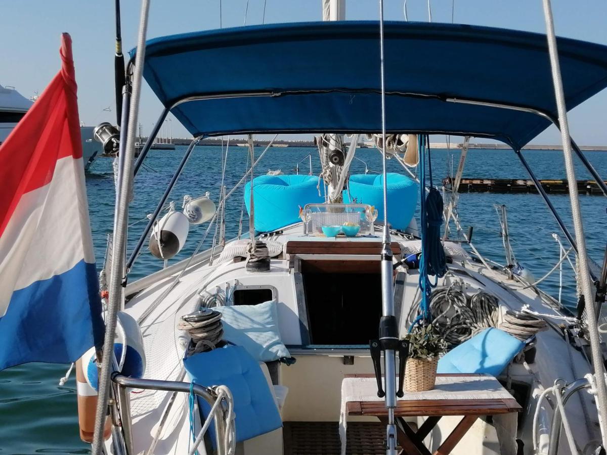 Botel La Tua Stanza A Vela Sul Mare *