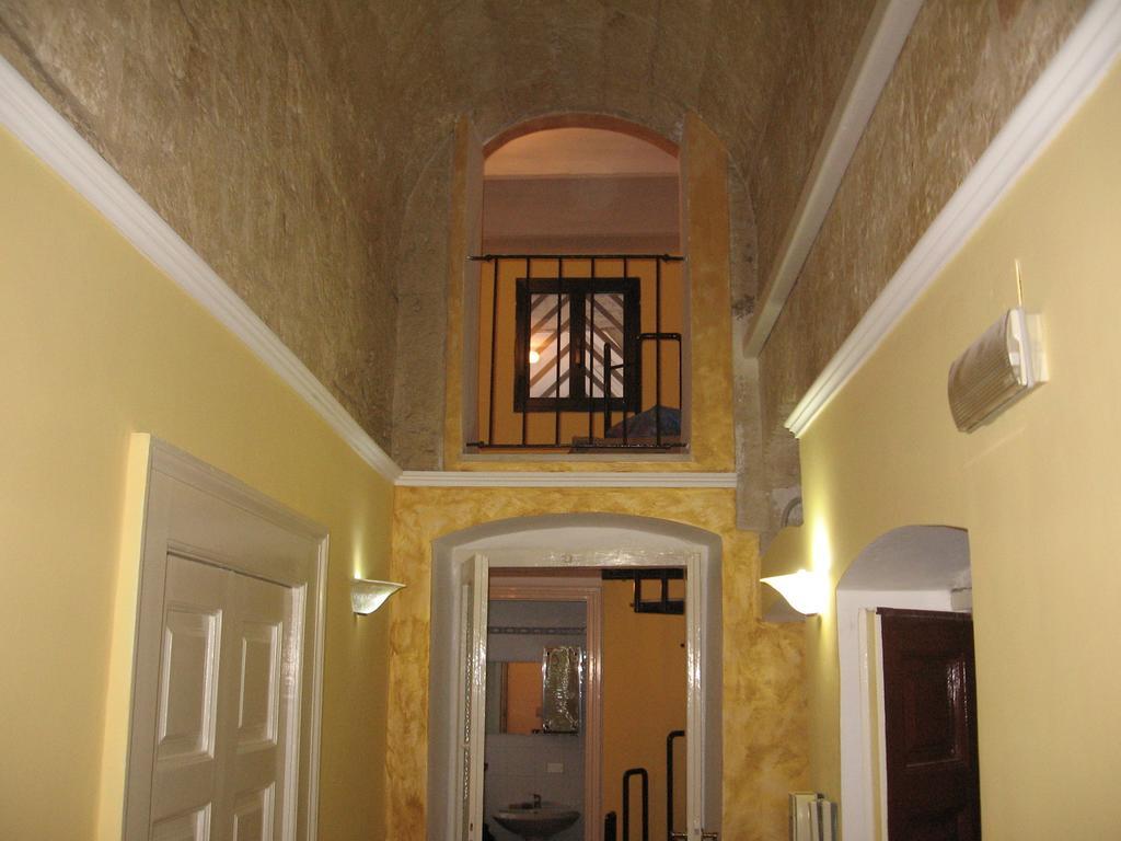 Golden Dreams Bed & Breakfast *