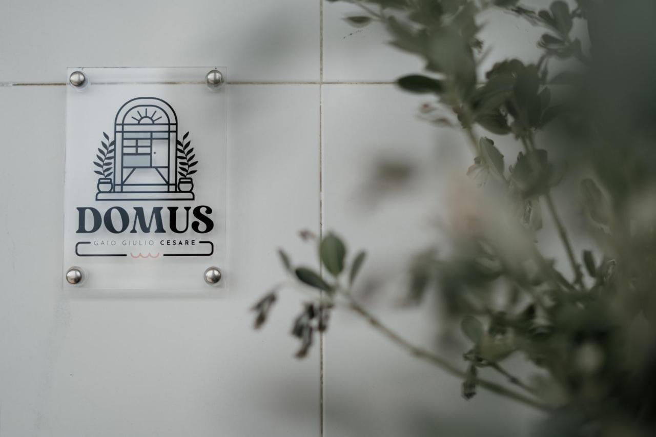 Domus - Cesare - * Bari