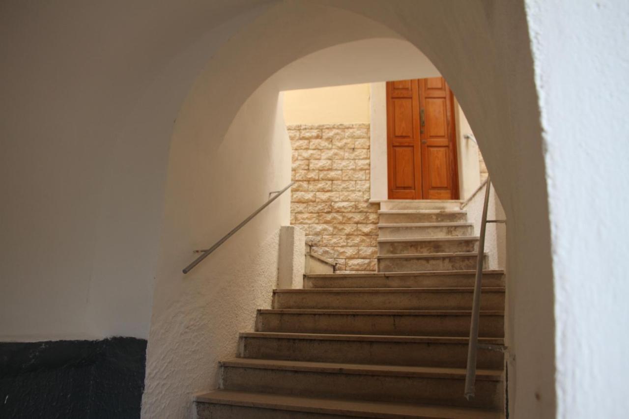 Bed & Breakfast Mirabari Bari
