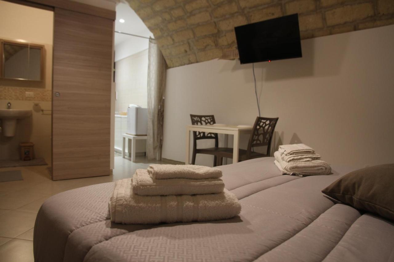 Bed & Breakfast Mirabari Bari